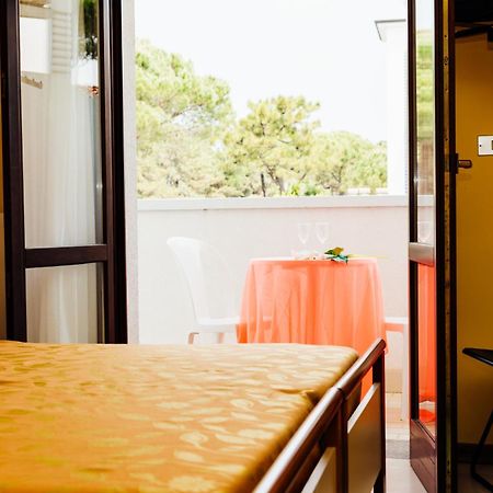 Hotel Rosa Dei Venti Lignano Sabbiadoro Ruang foto
